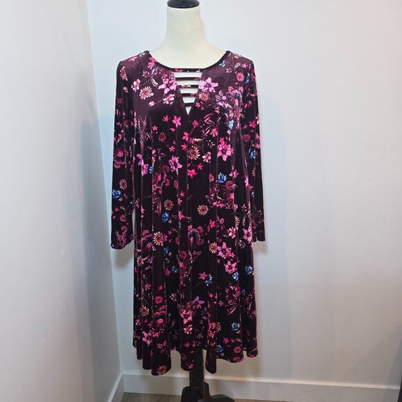 Torrid Womens Dress Size 1 US 1X Brown Floral Velvet Romantic Feminine NWT - Picture 2 of 8